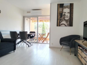 Appartement central avec parking, terrasse et WIFI